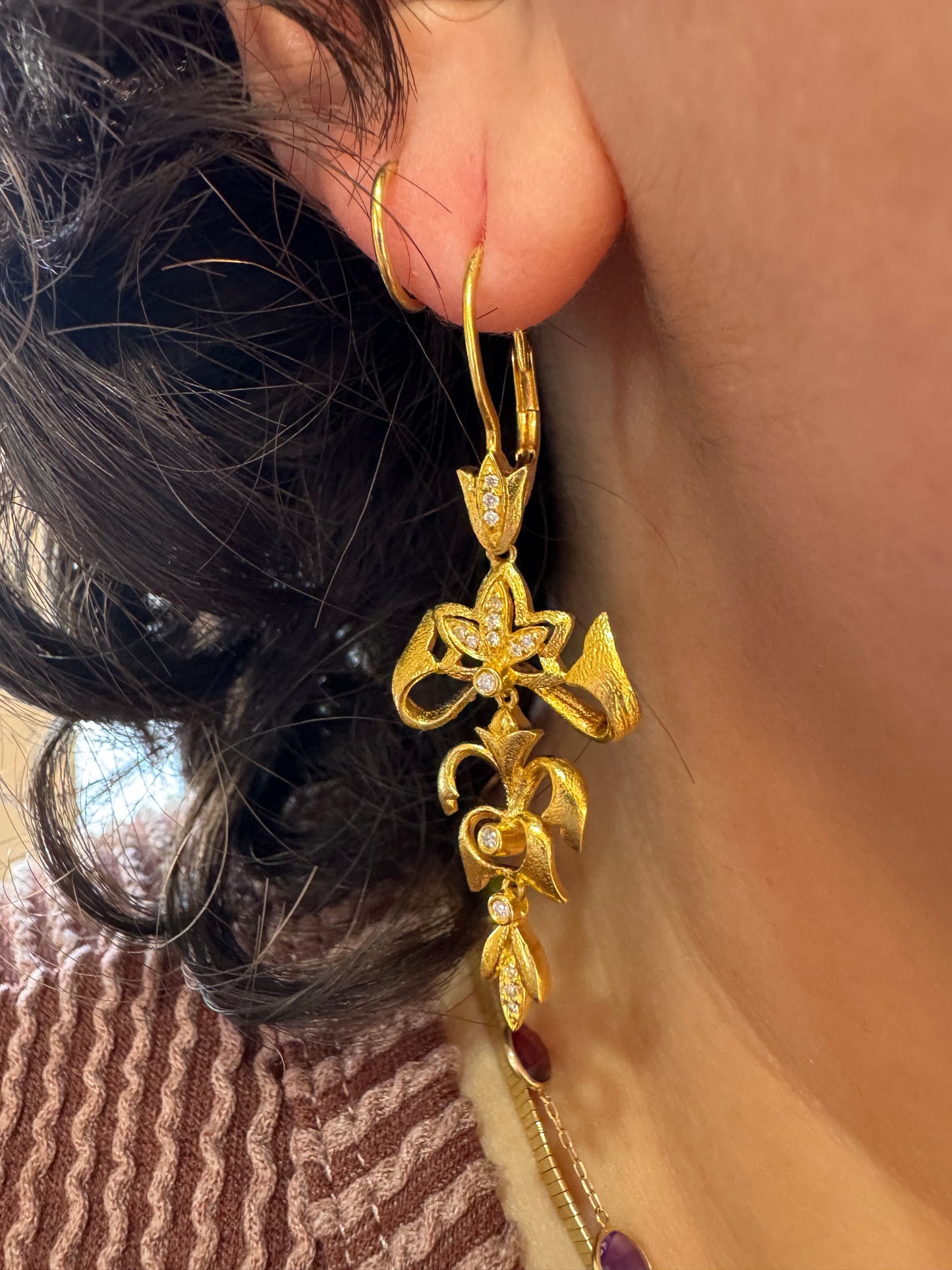 Ribbon Chandelier Earrings - 18/22K Yellow Gold