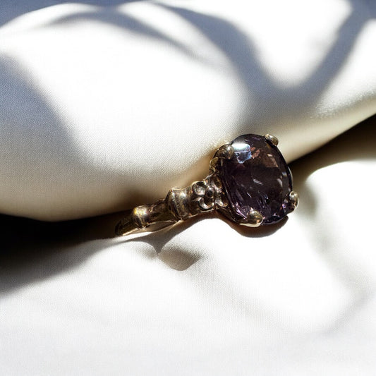 Oval Purple Spinel Ring - 14K Yellow Gold