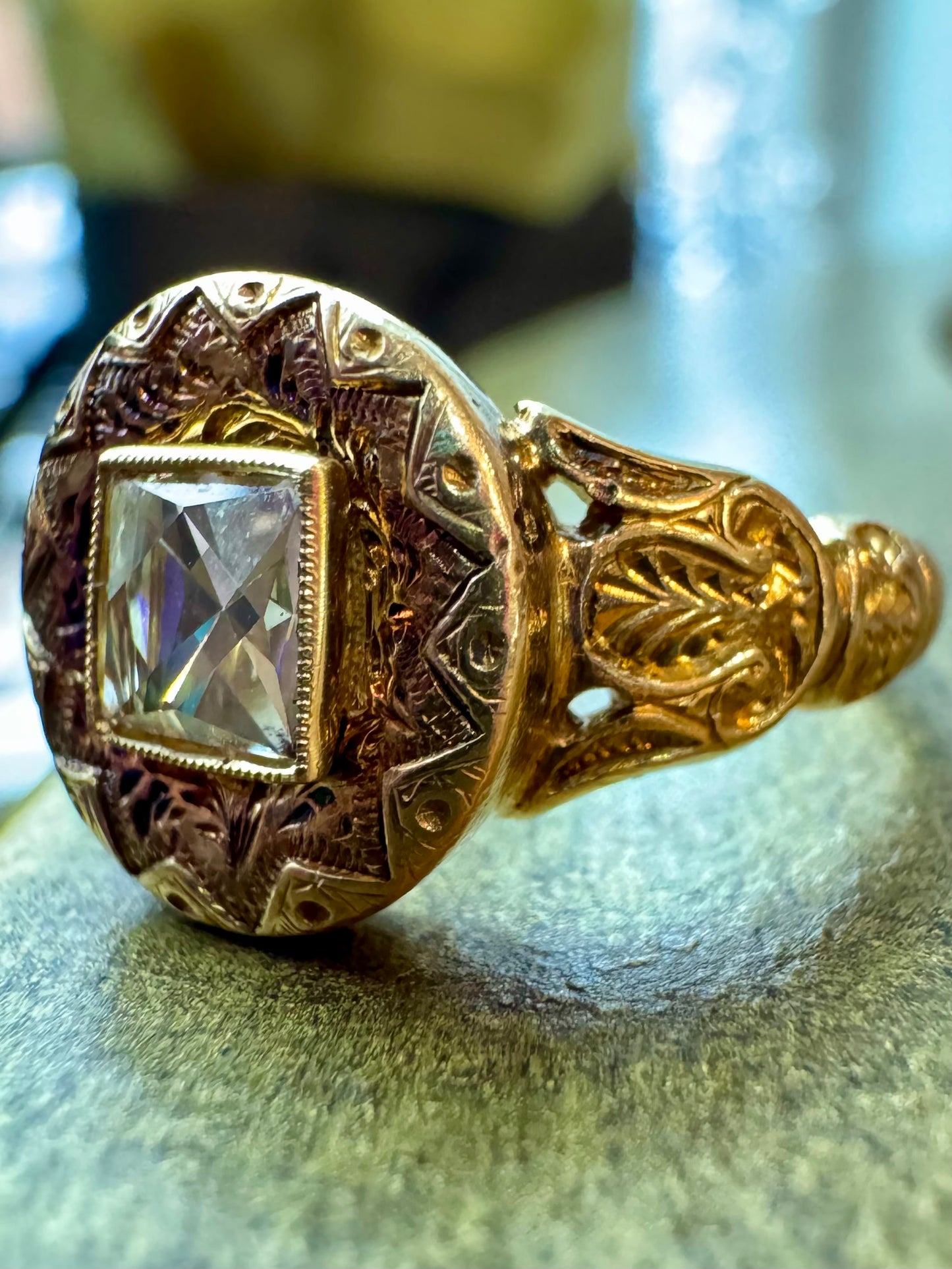 18K Yellow Gold French-Cut Diamond Ring - Victorian Era