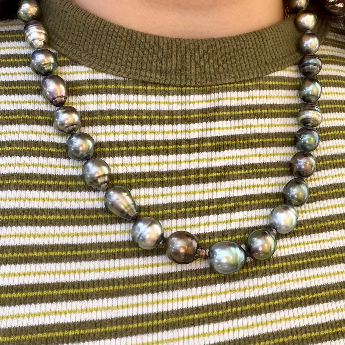 Baroque Tahitian Pearl Strand w/ Tentacle Clasp - 14K Yellow Gold