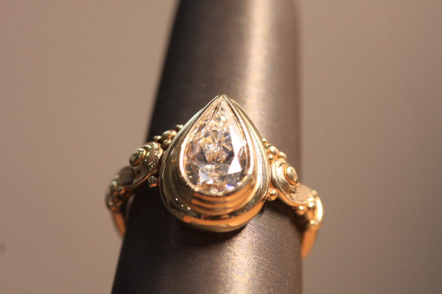 2.03ct Pear Shape Diamond Ring - 14K Yellow Gold