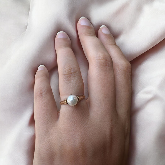 Pearl Solitaire Ring - 14K Yellow Gold