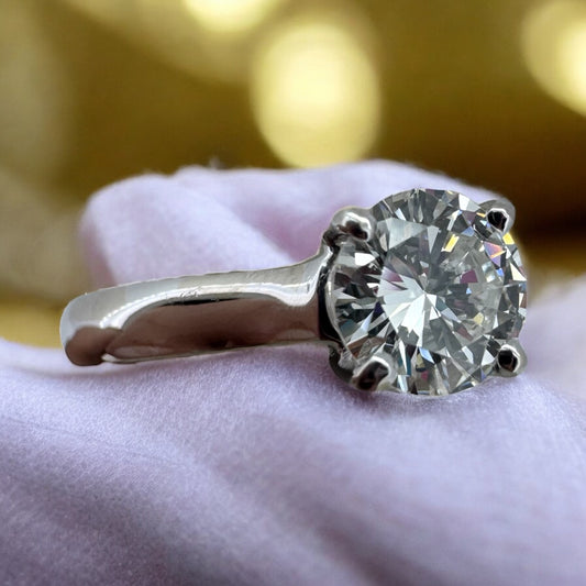 1.01ct Round Diamond Engagement Ring - 14K White Gold