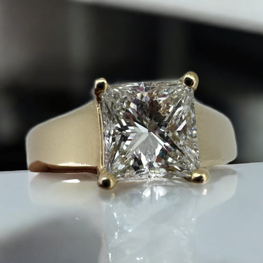 1.08ct Princess-Cut Diamond Solitaire Ring - 14K Yellow Gold