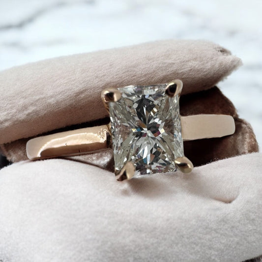 0.73ct Radiant-Cut Diamond Engagement Ring - 14K Rose Gold
