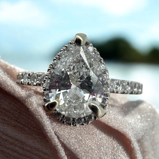 1.01ct Pear-Shape Diamond Engagement Ring with Halo - 14K White Gold