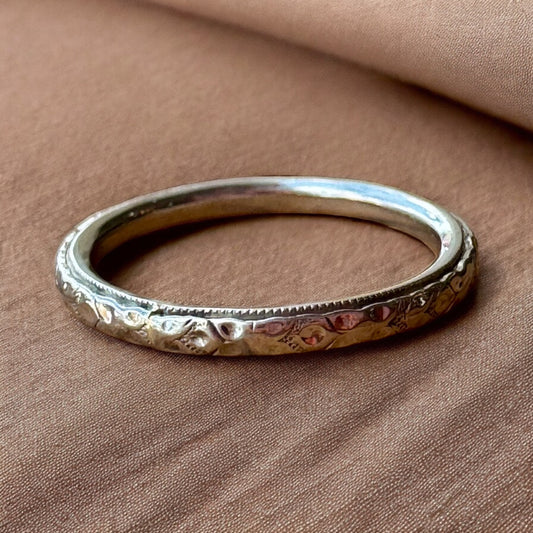 18K White Gold Wedding Band - Art Deco